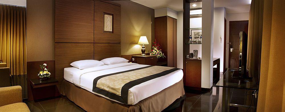 Capital O 874 Hotel Nyland Pasteur Bandung Ngoại thất bức ảnh
