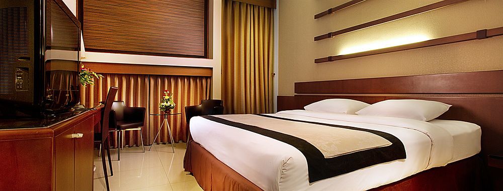 Capital O 874 Hotel Nyland Pasteur Bandung Ngoại thất bức ảnh